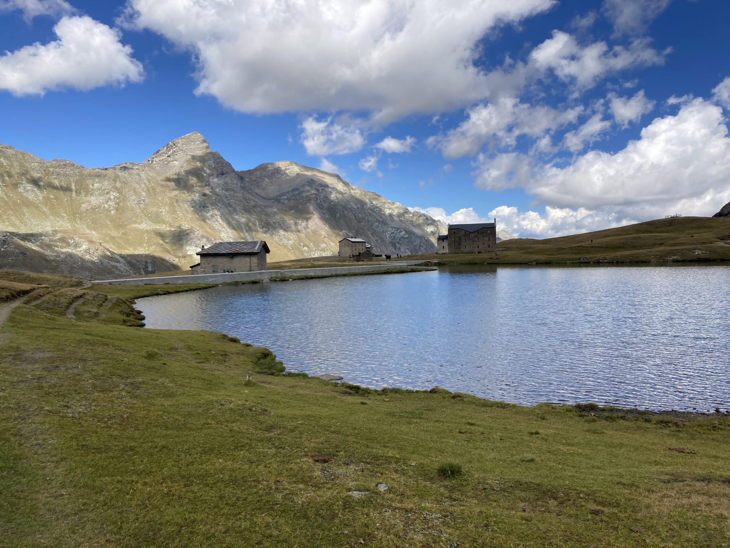 Cammini d’acqua e di fede – Anello verso il Lac Miserin