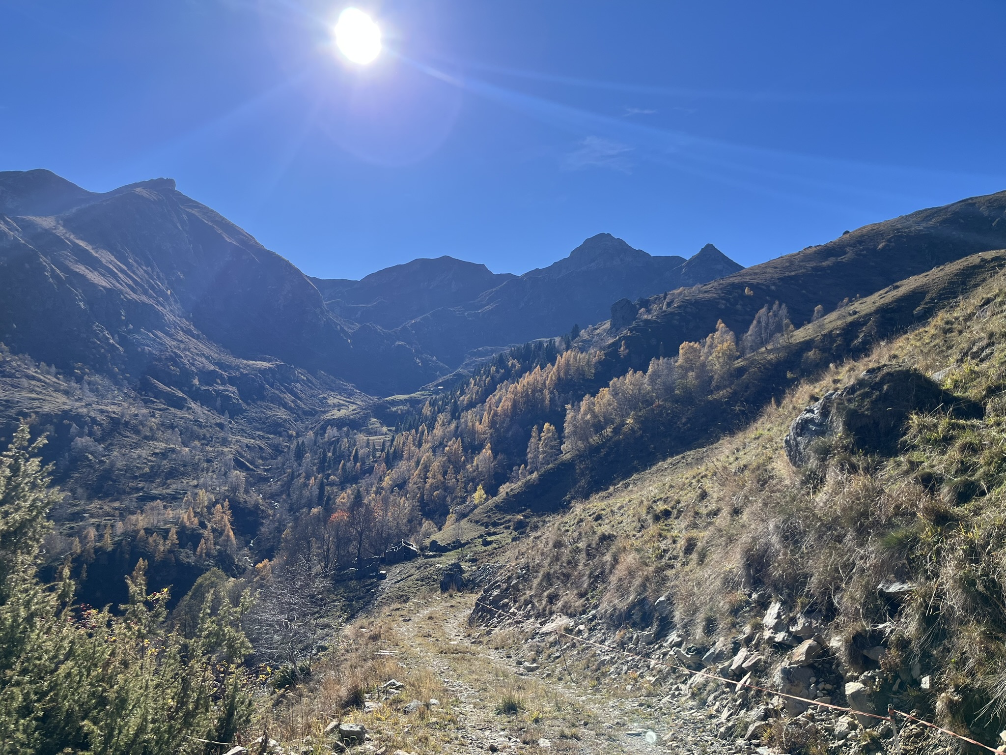 Il lago di Pratofiorito nel vallone di Cambrelle